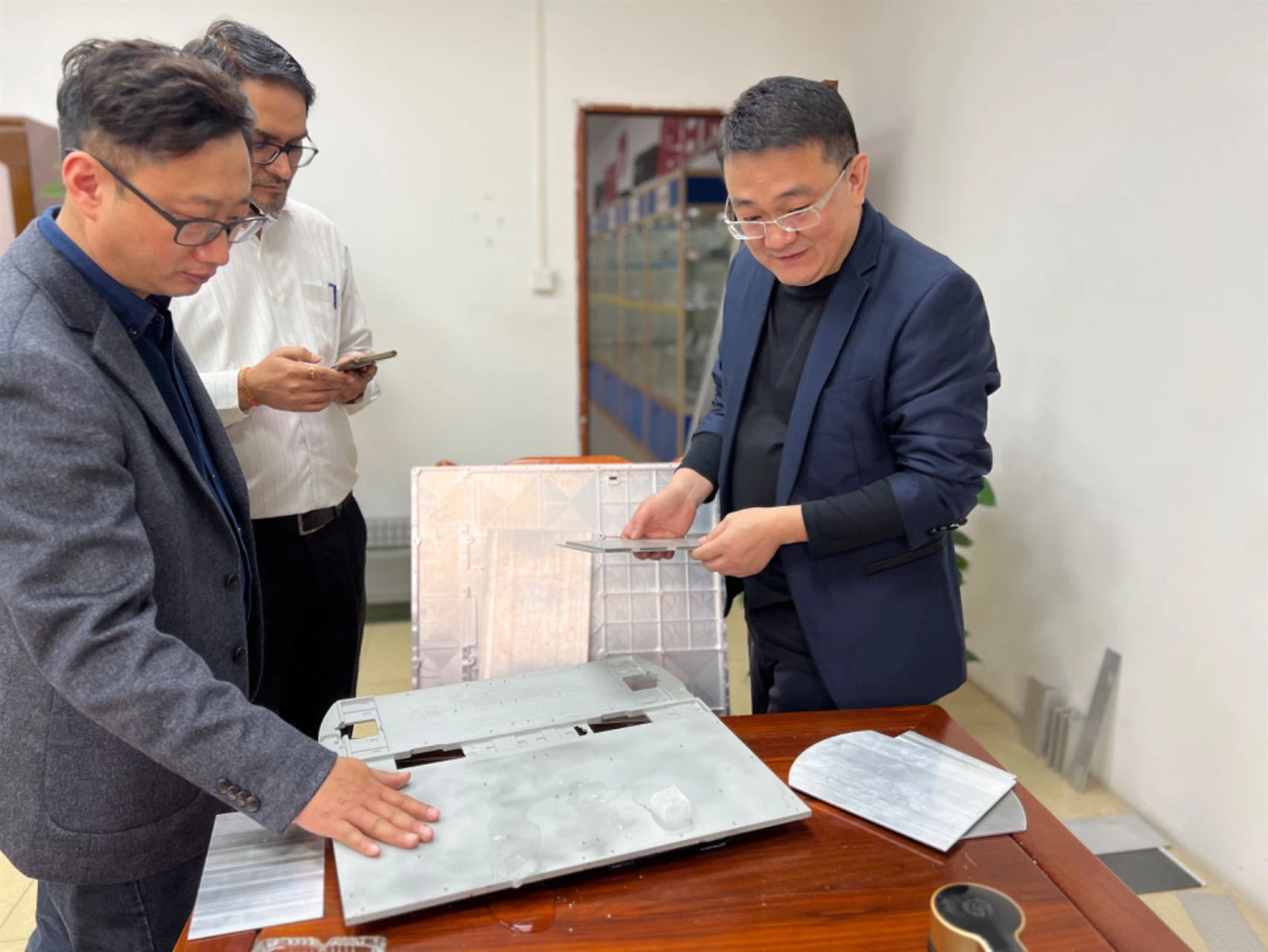 16471705549368pic 16471705549368pic